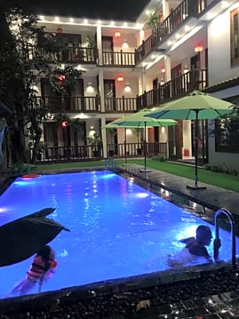 Village Moon Homestay & Villas