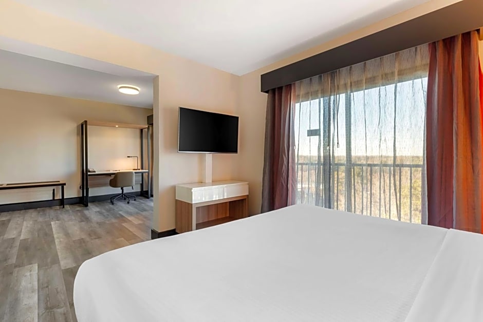 Best Western Plus Atlanta Airport-East