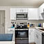 WaterWalk Extended Stay by Wyndham Kansas City - Overland Pk