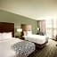 La Quinta Inn & Suites by Wyndham Wichita Northeast