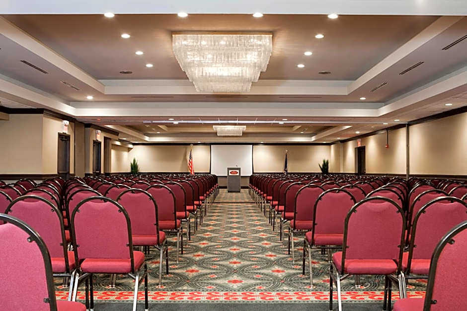 Crowne Plaza Indianapolis-Airport