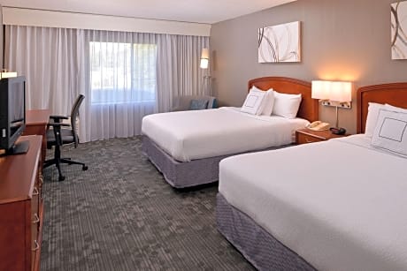Room, 2 Queen Beds (Hearing Accessible)