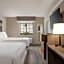 La Quinta Inn & Suites by Wyndham Lexington