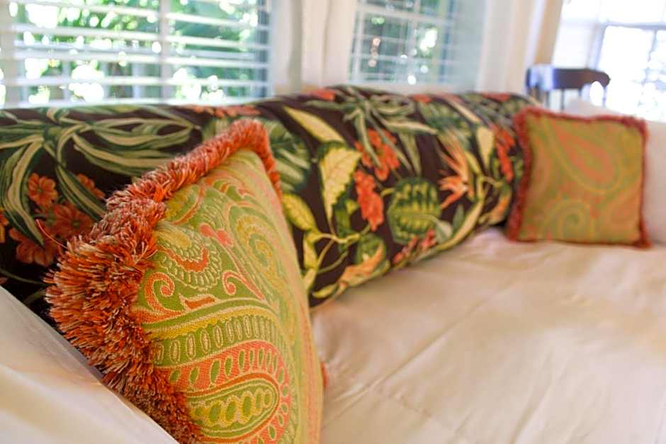 The Caribbean Court Boutique Hotel