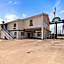 Days Inn by Wyndham Kenedy