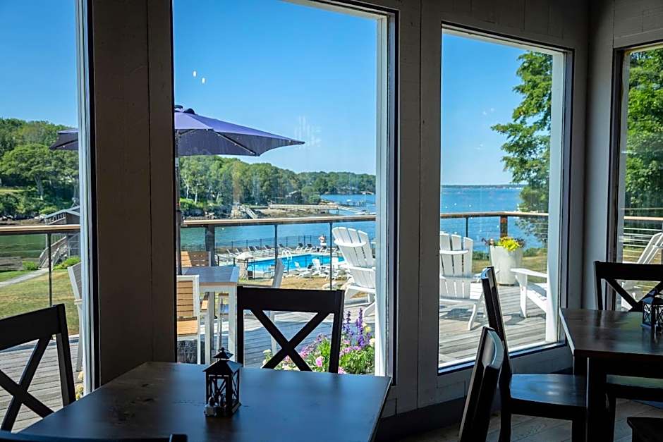 Smuggler's Cove Inn