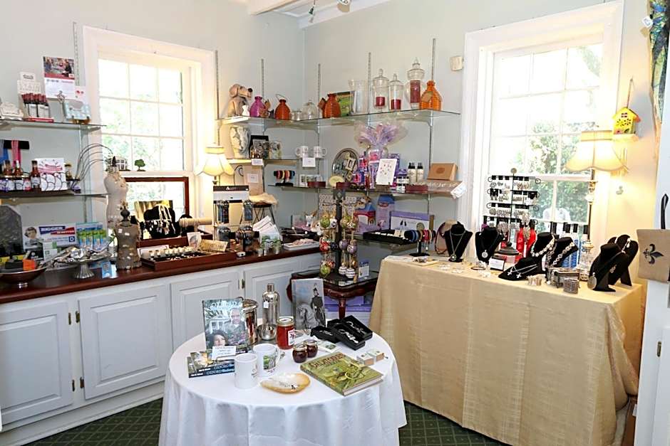 Monmouth Historic Inn