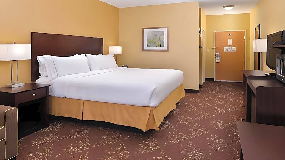 Comfort Inn & Suites Sharonville - Cincinnati North
