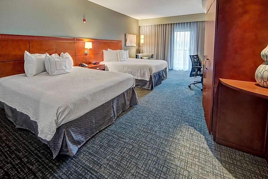 Courtyard by Marriott Memphis Southaven