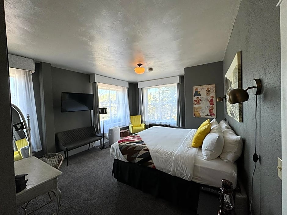Hood River Hotel