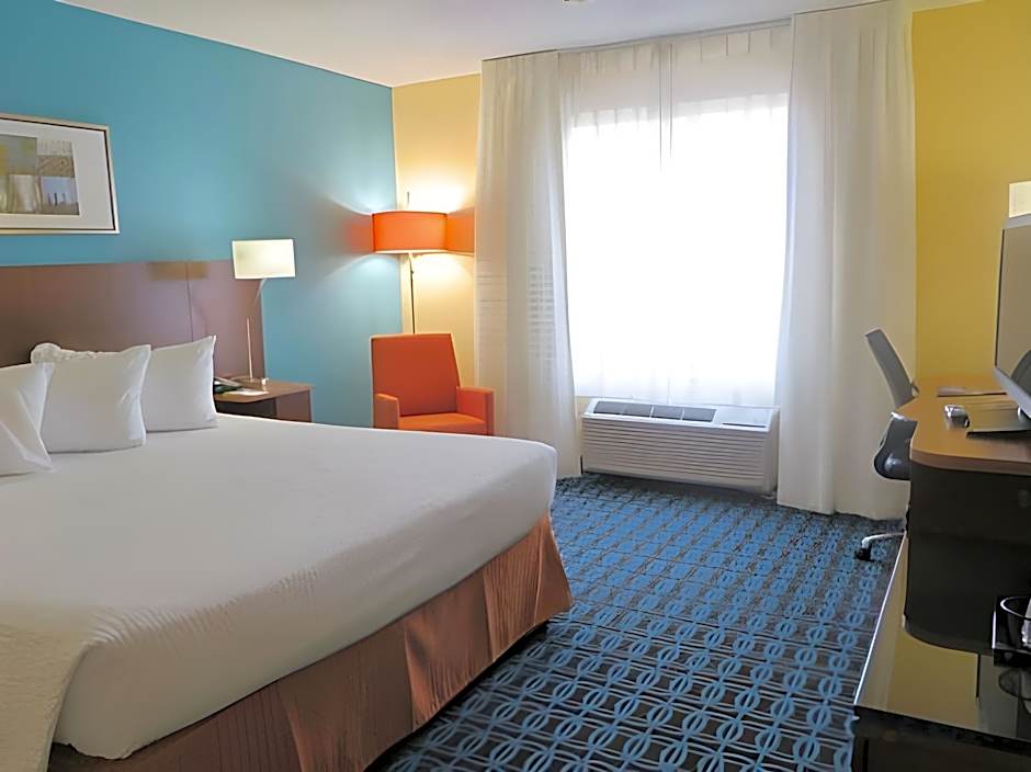Baymont by Wyndham St. Charles