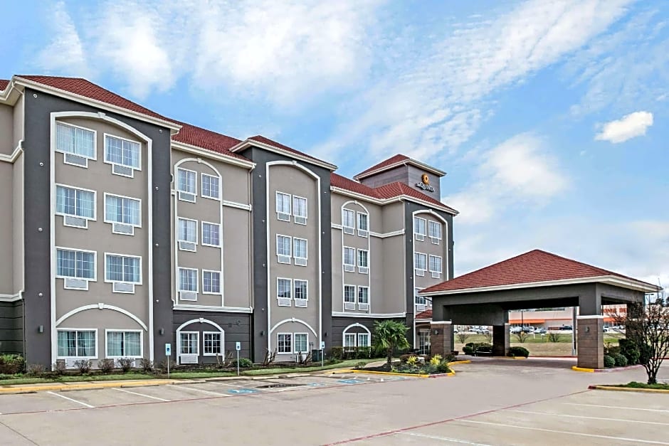 La Quinta Inn & Suites by Wyndham Paris