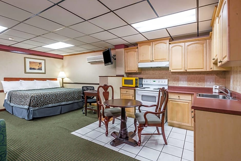 Days Inn by Wyndham Pittsburgh