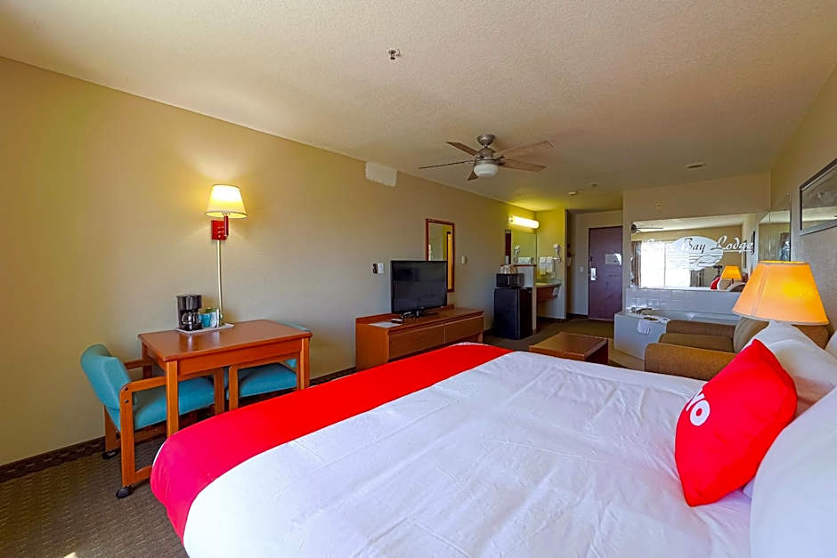 Siletz Bay Beachfront Hotel by OYO Lincoln City