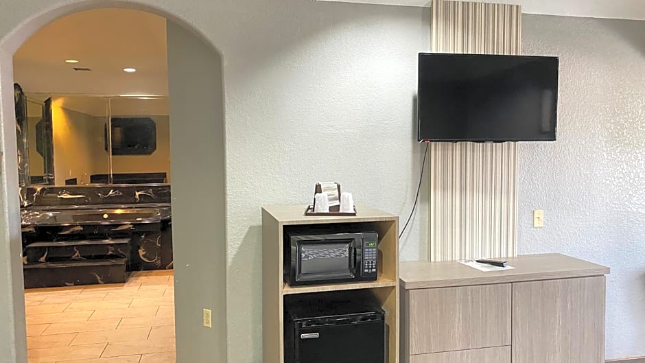 Island Suites Hobby Airport