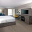 Hampton Inn By Hilton & Suites Kansas City-Country Club Plaza