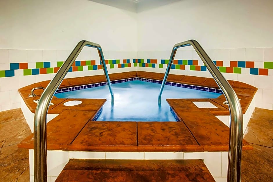 La Quinta Inn & Suites by Wyndham St Paul-Woodbury