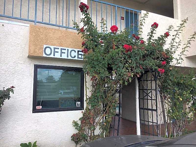 Bellflower Travel Inn