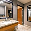 Best Western Plus Gran Tree Inn