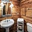 Three Bears, 7 Bedrooms, Deck, Fireplace, Midtown, Grill, Sleeps 22