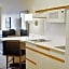 Extended Stay America Suites - Kansas City - Country Club Plaza
