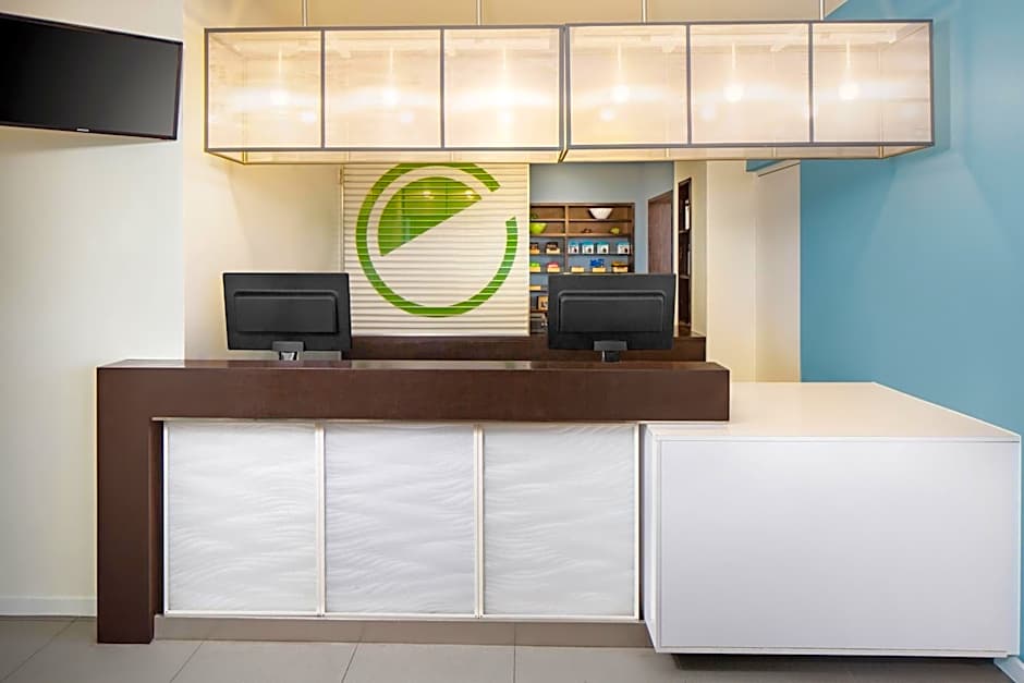 Element Miami International Airport