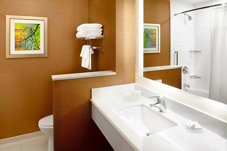 Fairfield by Marriott Inn & Suites Wheeling at The Highlands