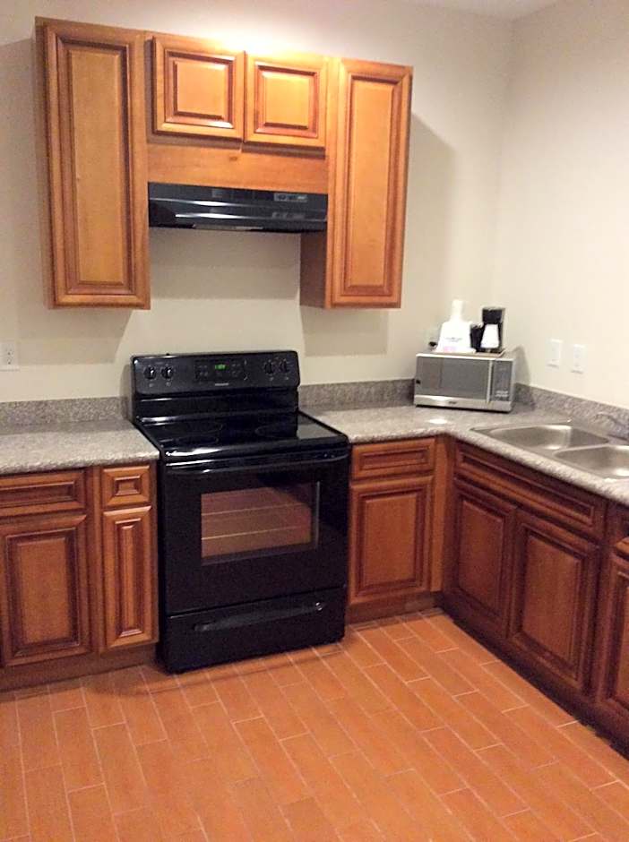 Regency Inn & Suites- NW Houston