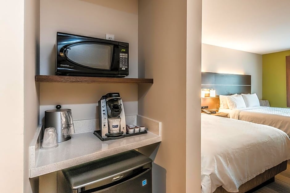 Holiday Inn Express Hotel & Suites Bradenton West