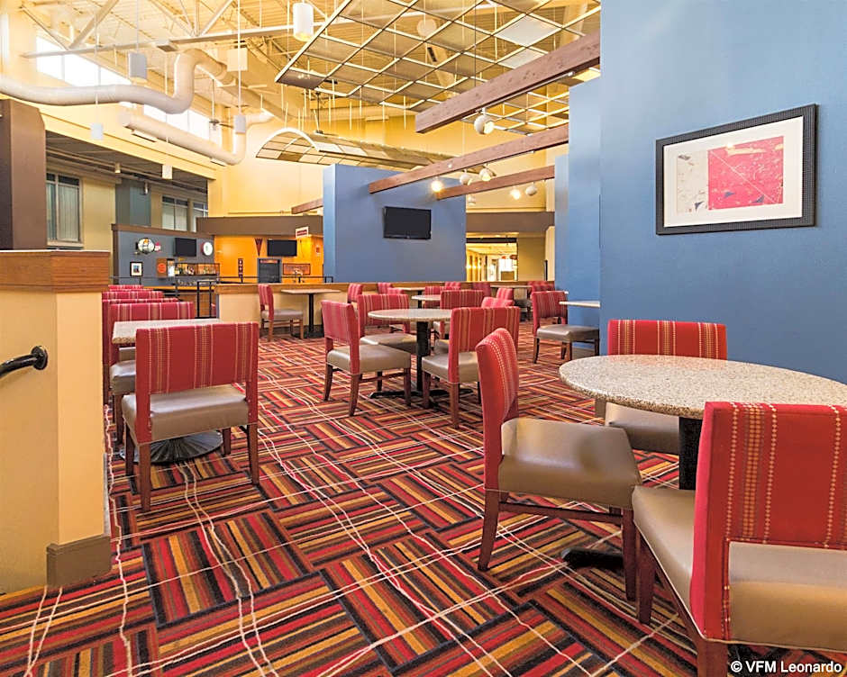 Comfort Inn & Suites Airport Syracuse