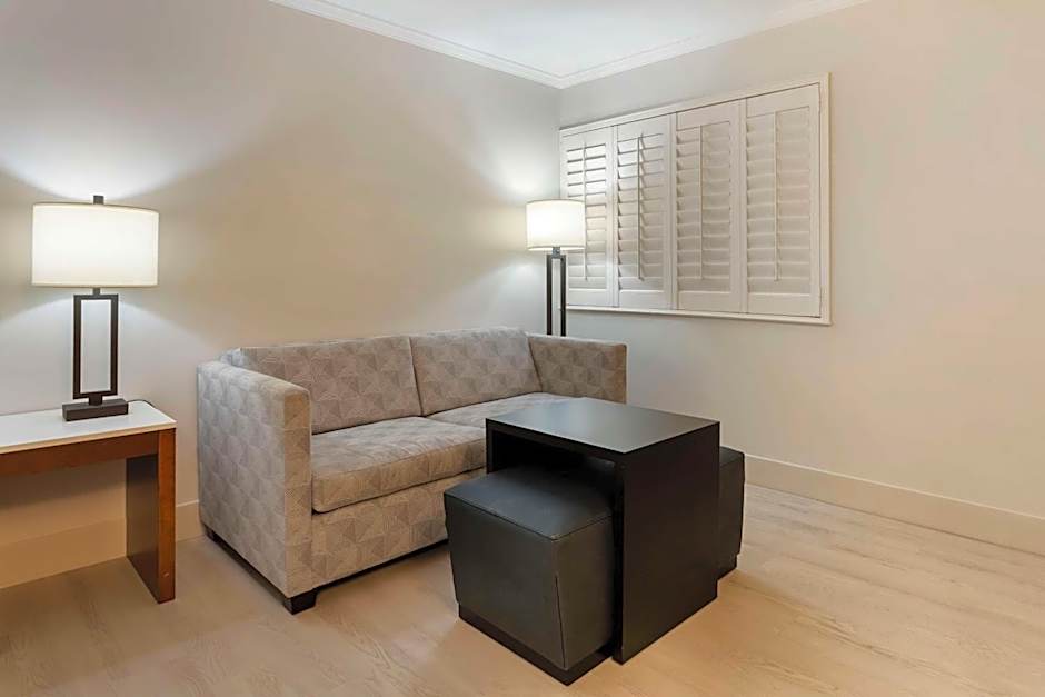 Best Western Plus All Suites Inn