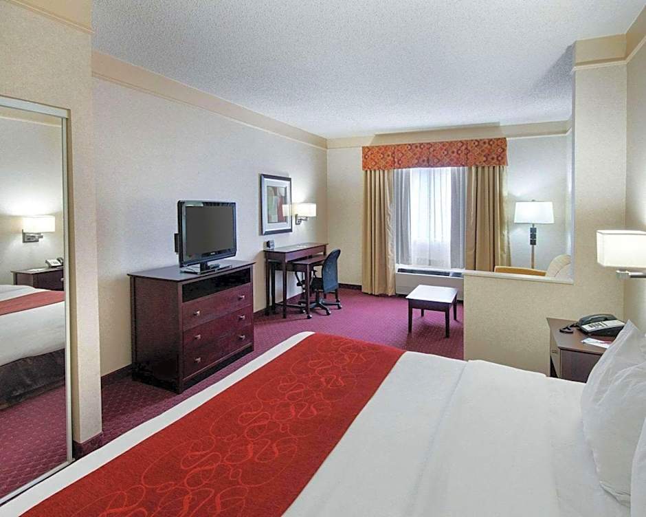 Comfort Suites Parkersburg South