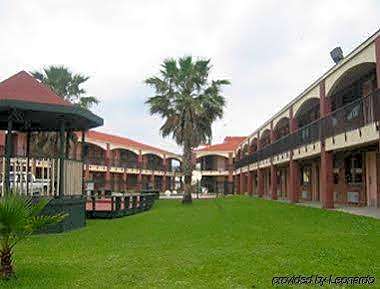 Executive Inn & Suites