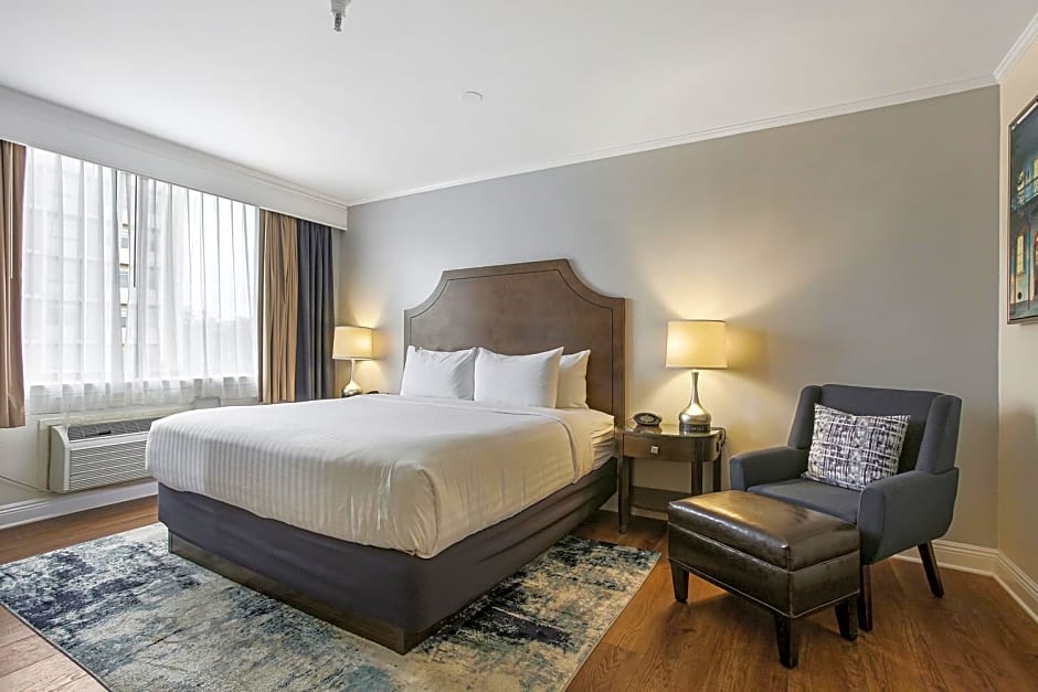 St Charles Inn, Superior Hotel