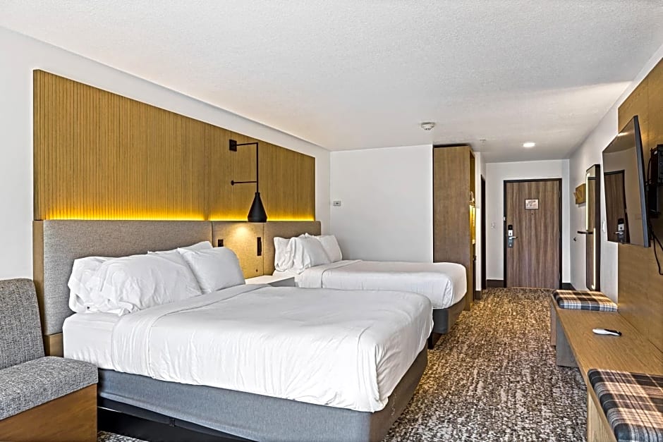 The Evergreen Hotel