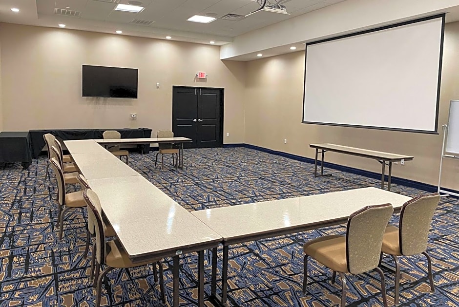 La Quinta Inn & Suites by Wyndham Lubbock Southwest