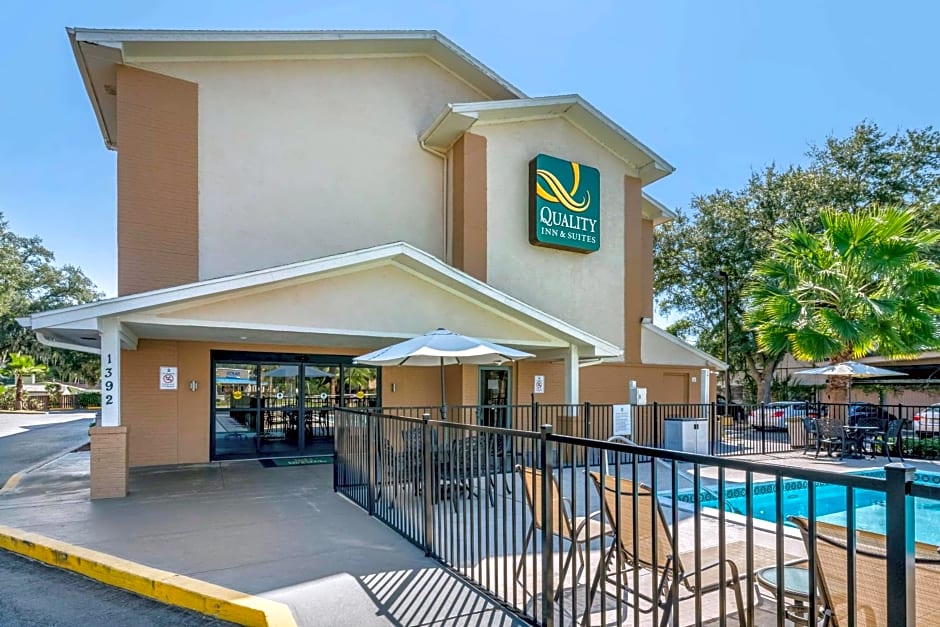 Quality Inn & Suites Leesburg Chain of Lakes
