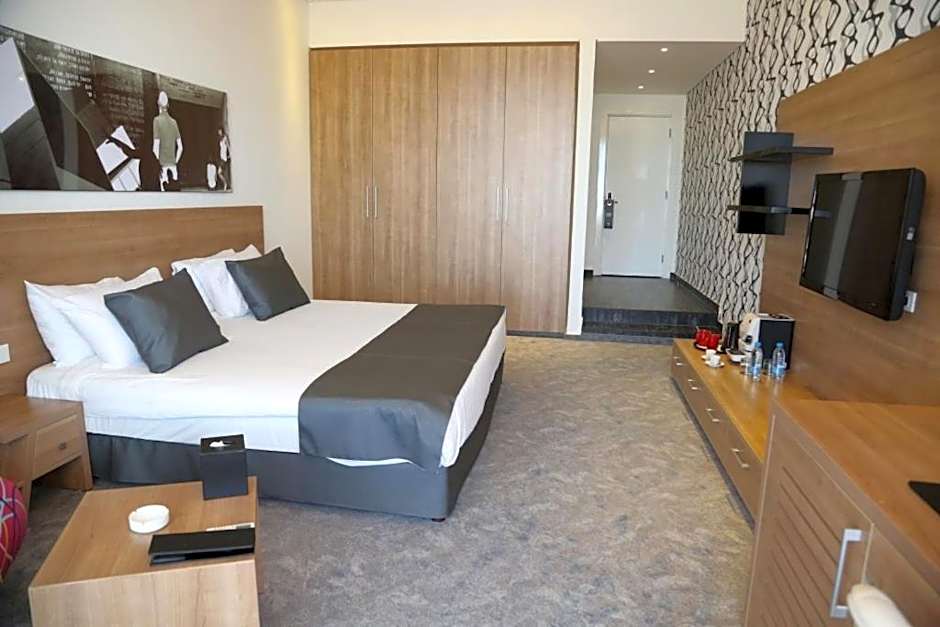 Veer Luxury Boutique Hotel & Beach Club
