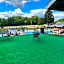 All Star Inn & Suites