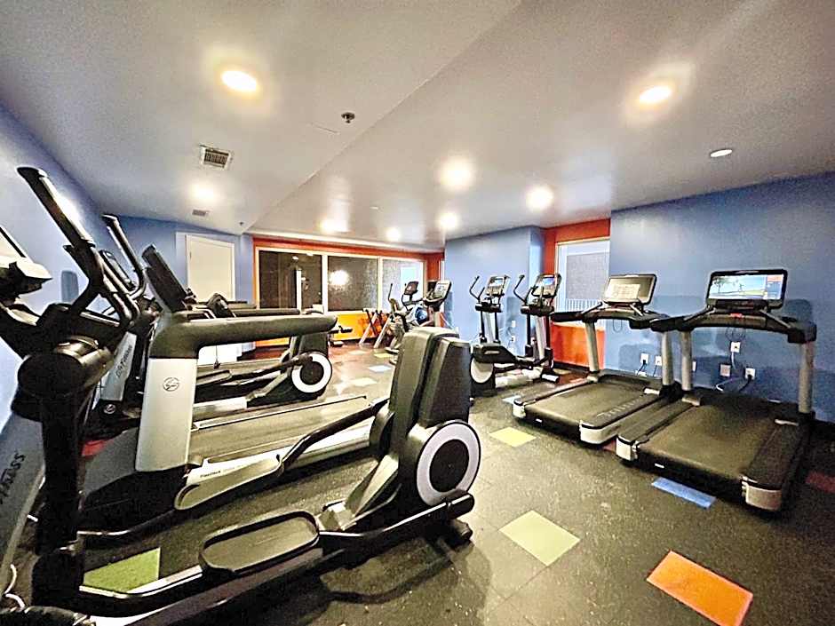 Amazing views! Great beachfront Panama City Condo