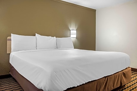 King Room - Non-Smoking