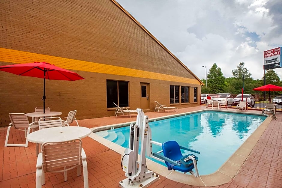 Travelodge by Wyndham Houston Hobby Airport
