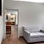 Clarion Pointe