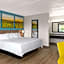 Day's Inn & Suites by Wyndham Indianapolis Airport East