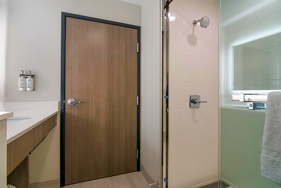 Holiday Inn Express & Suites - Springdale - Fayetteville Area
