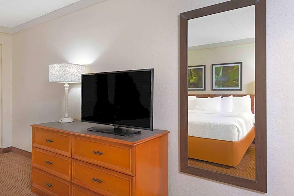 La Quinta East Deerfield Beach - Boca Raton