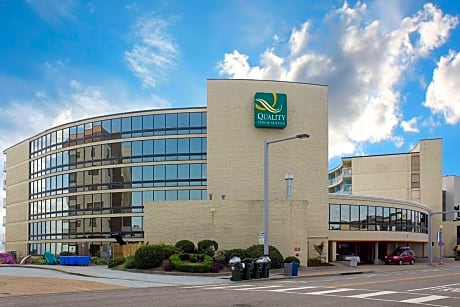Quality Inn And Suites Oceanfront