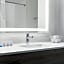 Holiday Inn Express Hotel & Suites Greenville-Downtown