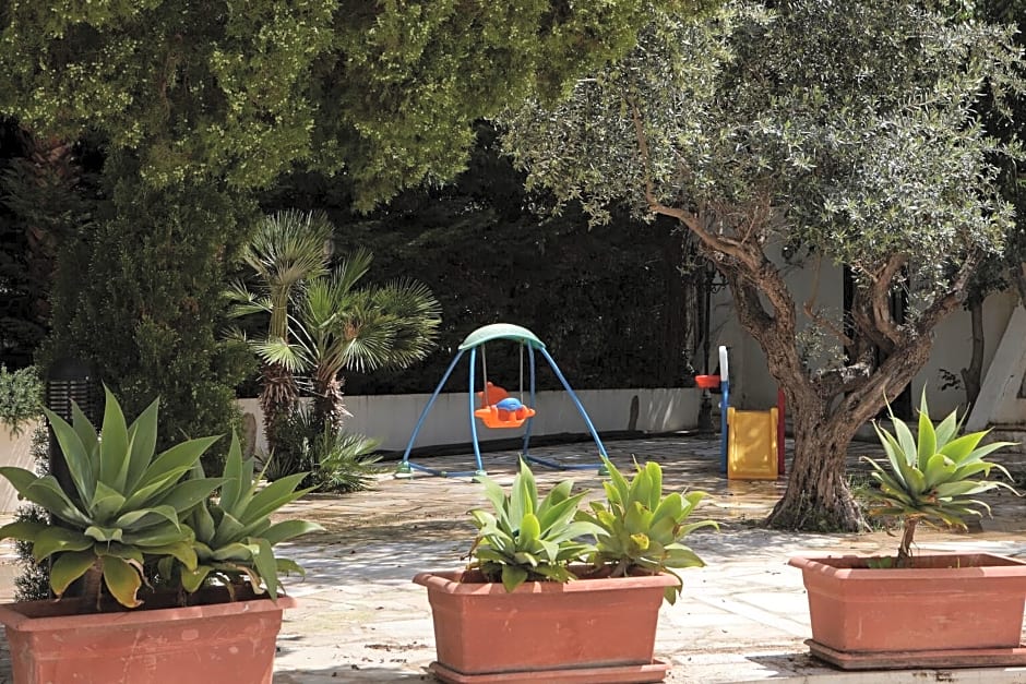 Zoukotel Hotel
