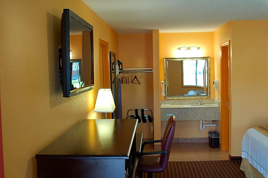 Budgetel Inn Glens Falls-Lake George